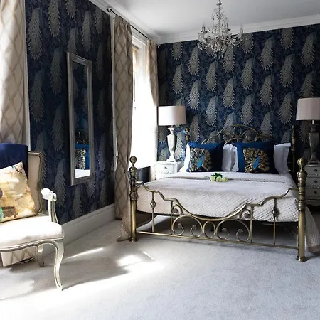 בית הארחה Seasons פילי