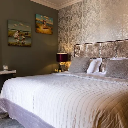 בית הארחה Seasons