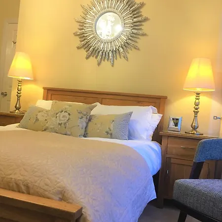 Seasons Boutique 5*