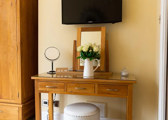 招待所 Seasons 5*